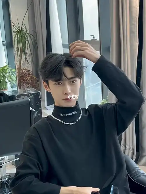 男生发型推荐韩式三七