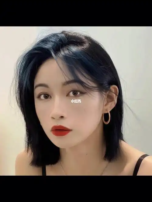 短发 #适合自己的头发颜色  #一刀切短发