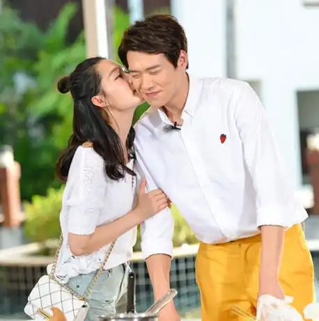 【图】李沁金世佳图片恩爱甜蜜 "清新cp"是否假戏真做