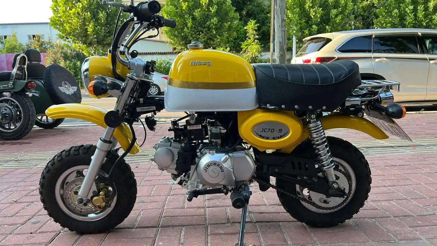 金城小猴子70 23年出厂上牌,个人一手车,行驶180多公里,小姐姐一手车