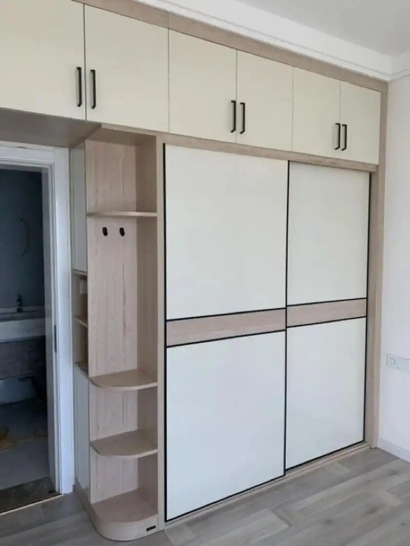 象牙白还不错 我家主卧比较小,之前一直在想做什么衣柜,在上看到蛮多