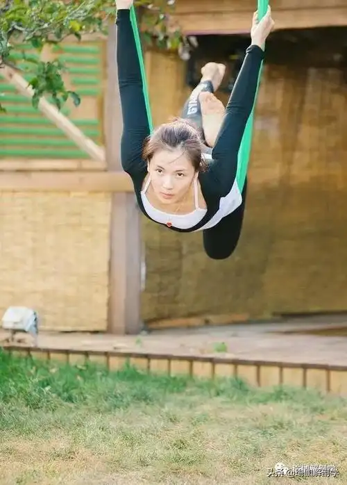 总有一个比你忙的人,在坚持瑜伽|李冰冰|吴彦祖|郑钧|练瑜伽_网易订阅