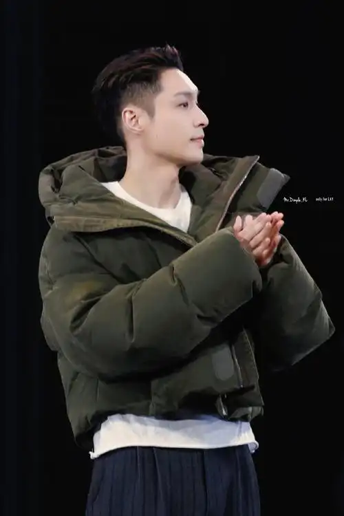 张艺兴受到召唤·敦煌