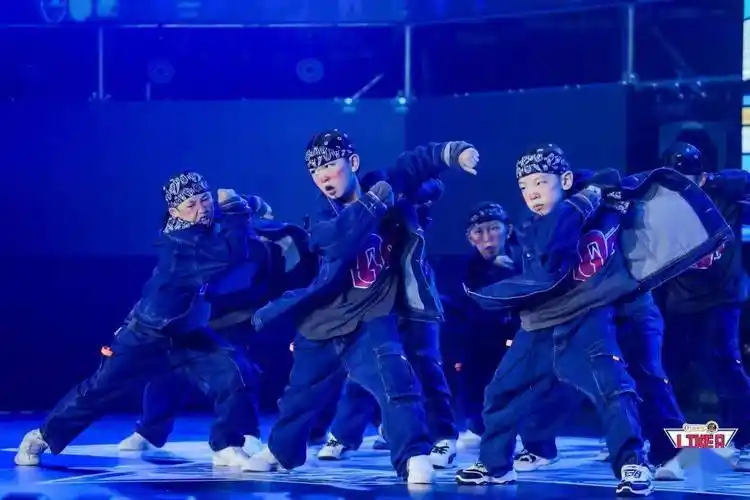 likeacoolkid喜粤tv第三届少儿街舞总展演完美收官