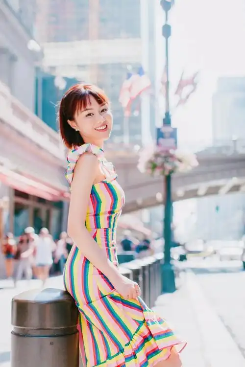 《丫鬟大联盟》:演员刘思希戏中用心演角色戏外刻苦学习成就事业