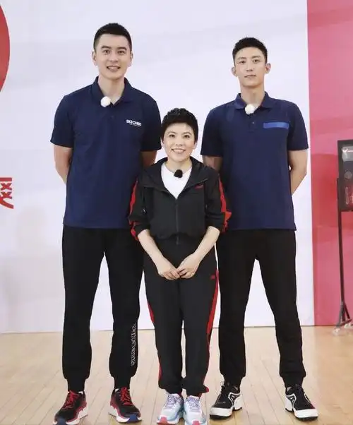 杨鸣图片("体坛第一帅哥"?我承认我心动了)