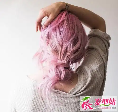 正确漂染头发全过程 烟熏紫色头发染发效果