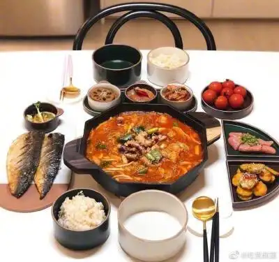 两个人的晚餐忙碌的日子也要有仪式感.