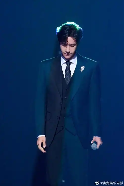 王一博走了肖战还没登场,莫名其妙的词条,这是什么意思?