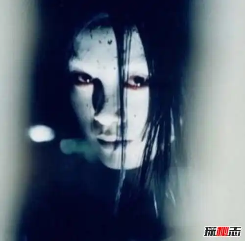 一,十三阶梯二,理化教室的男同学三,厕所女鬼花子小姐四,音乐教室里的