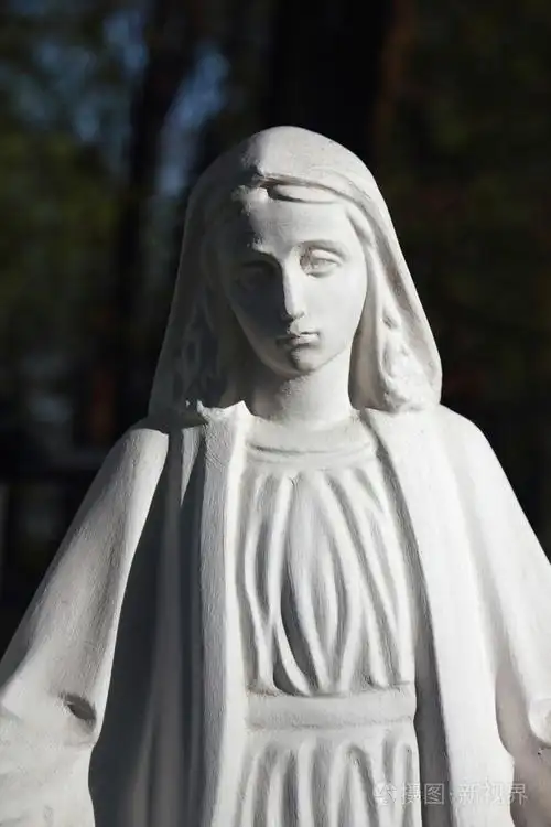 圣母玛利亚的雕像