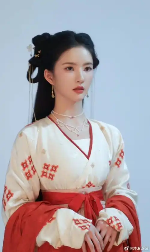 刘些宁 古装神颜