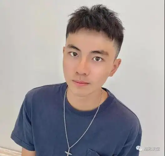 初秋男生发型怎么剪最帅气留这4款剪完让你秒变靓仔