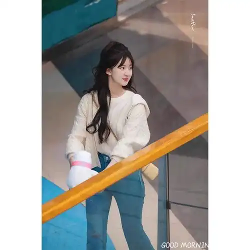 赵露思明星同款学院风米白色麻花连帽针织外套女小熊刺绣毛衣开衫