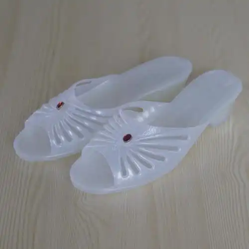 水晶拖鞋女生拖鞋浴室拖鞋女白塑料凉拖水晶老式怀旧大妈复古姐妹鞋