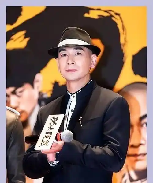 事实证明,"消失"已久的赵文卓,已走上了另一条大道