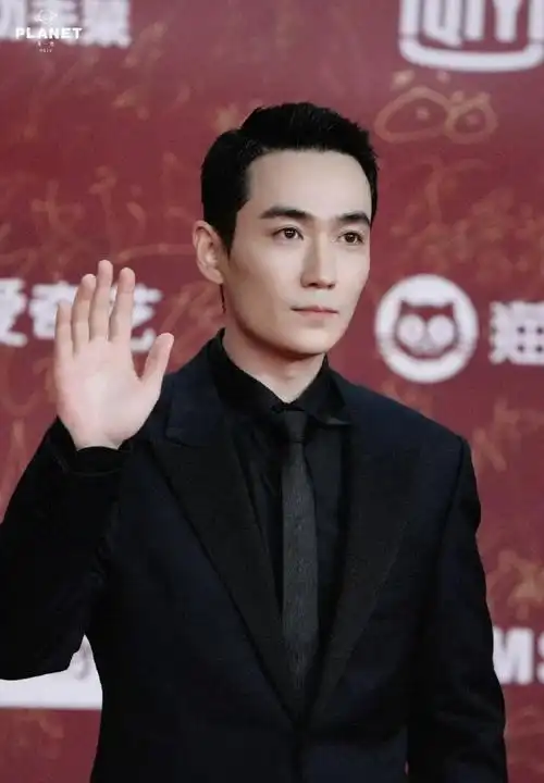 朱一龙 不要低估自己瘦下来的决心#完美的骨相,无论胖瘦都特别帅!