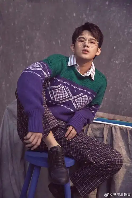 胡先煦称古代人都是坐鹰出行的,蠢萌人设翻车|胡先煦|明星|娱乐圈