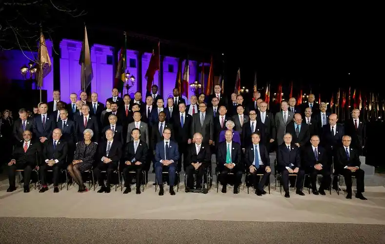 阿根廷是2018年g20的主宾国,从全家福合照可以看出,中国,德国,阿根廷