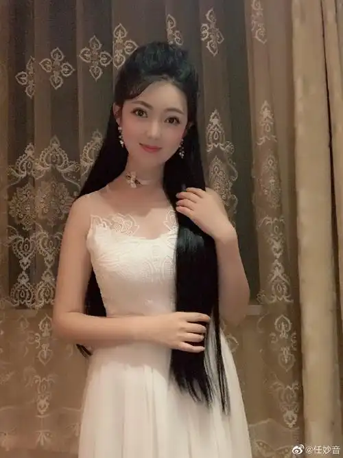 原创新生代甜歌天后任妙音晒最新美照网友人美歌甜仙女下凡