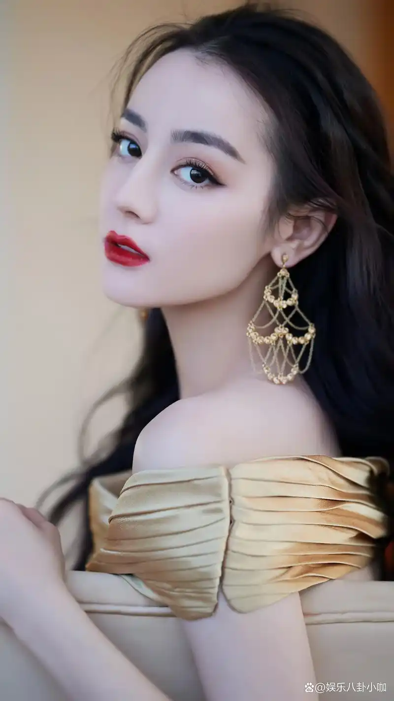 有一种迷叫迪丽热巴,热巴高清写真来袭