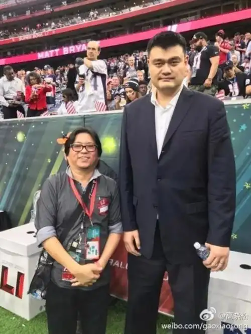 超级碗最萌身高差 高晓松pk姚明(图)-姚明,高晓松,美国,让道,跃然纸上