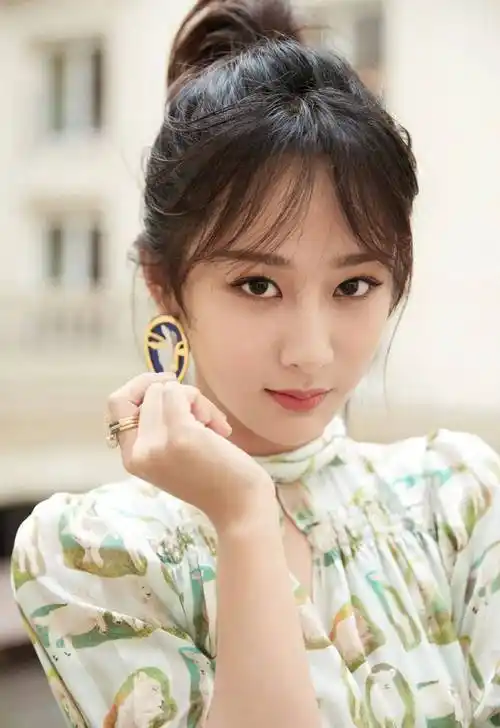 带火男主,变美了,90后四小花旦之——杨紫_夏雪_话题_形象