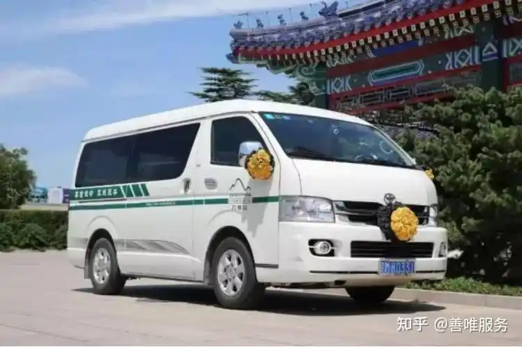 善唯资讯八宝山殡仪馆的灵车种类