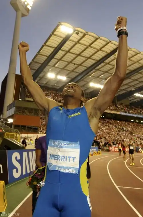 梅里特破110米栏世界纪录