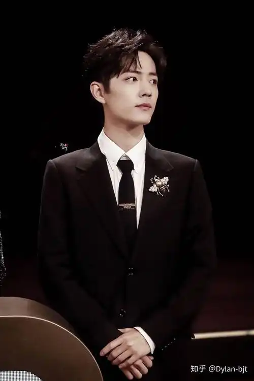 有没有哪些惊艳到你的男明星照片?