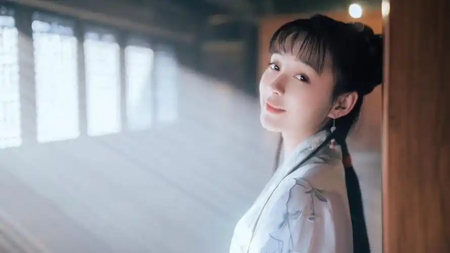 漂亮的古装女孩壁纸