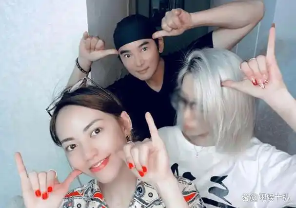 "古装第一美男"焦恩俊:两婚两离至今单身,56岁他爱女儿爱老娘