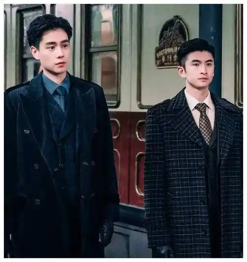 独具魅力的胡一天,俊朗风度惹人爱,超乎寻常!_认可_演技_爱情