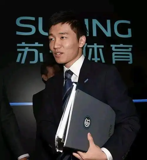 张康阳神操作,成功融资4.3亿欧元,踢掉橡树资本,续约功勋主帅