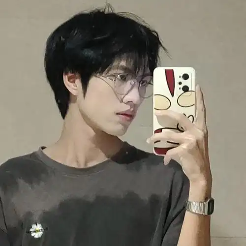 戴眼镜还是不戴眼镜