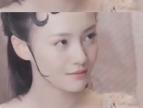 古装的郑爽好美,画壁牡丹颜值我觉得是最好的.