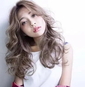 2019最流行中长发发型