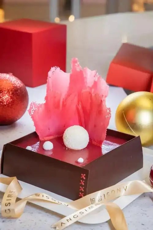 纸鹤们应该早就知道了,这就是易烊千玺第①场个人演唱会同款千喜蛋糕!