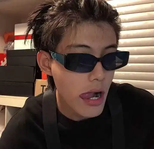 微信头像男戴墨镜戴帽子_头像图片_扣扣乐园