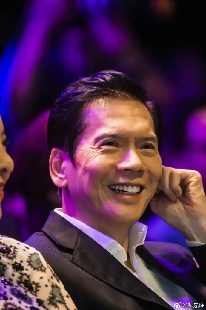 刘嘉玲出席活动身材苗条 刘青云古天乐向华强等出镜