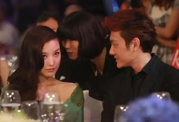 赵丽颖的反击揭露冯绍峰的尴尬现状这次乐嘉的话有人信了