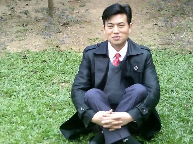 怎样才能找到喜欢找成熟男人做男朋友的小女生做女朋友