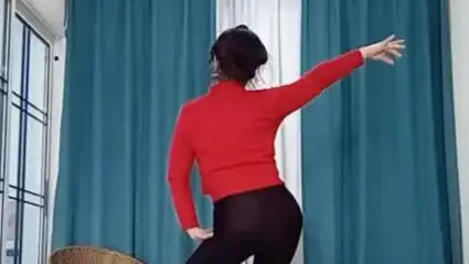 洋雪梅广场舞《赶大车》动感时尚