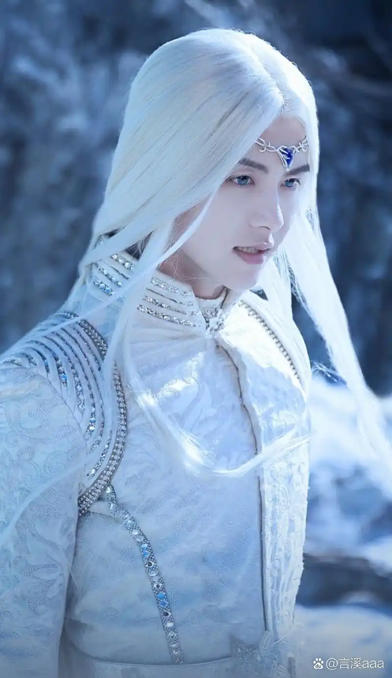 白发古装造型,好帅#马天宇# #檀健次相柳# #成毅