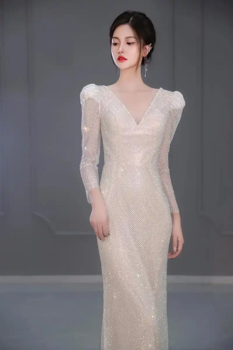 对于身材比例和曲线较好的新娘 - 抖音