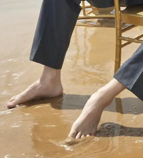 蔡徐坤智族gq moty年度人物