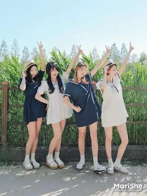 4人姐妹照拍法!原来姐妹照可以这样拍