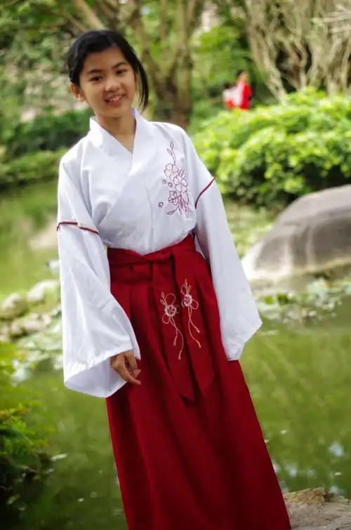 汉服美少女 - 美篇