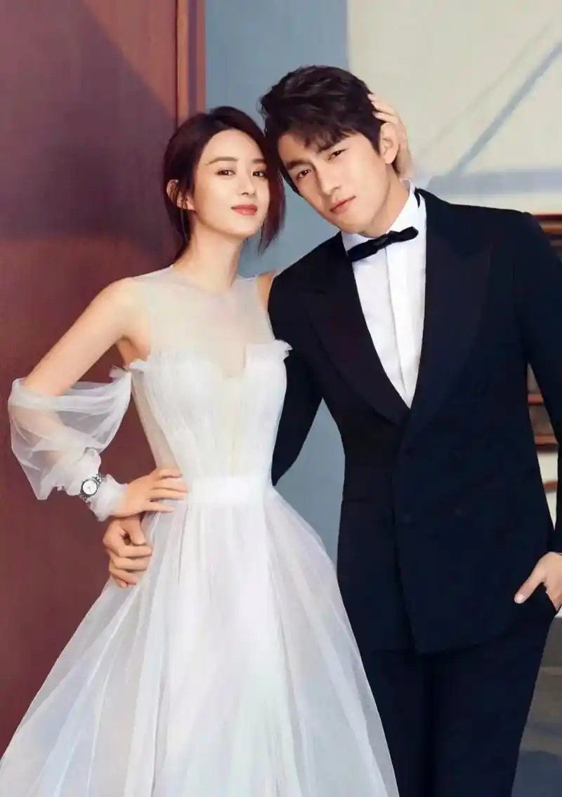 婚纱照都旧了#与凤行 #与凤行你的璃回来了 #赵丽颖#林更新 - 抖音