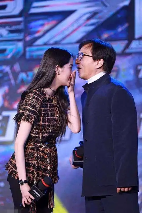 成龙与欧阳娜娜关系成龙与欧阳娜娜电影